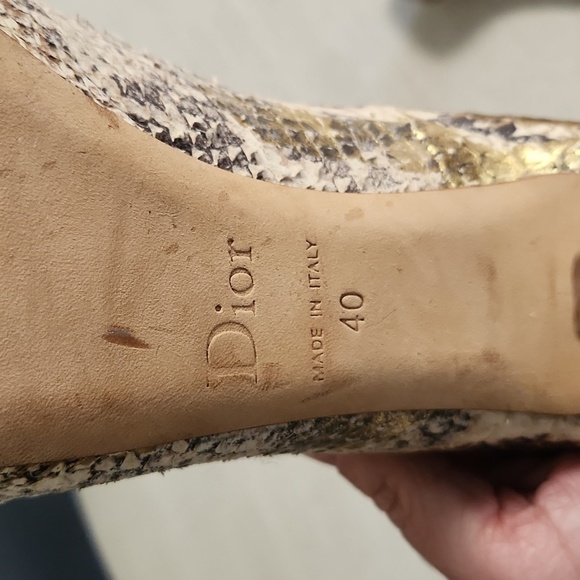 Christian Dior peeptoe gold python platform pumps.  VGUC - Picture 4 of 6